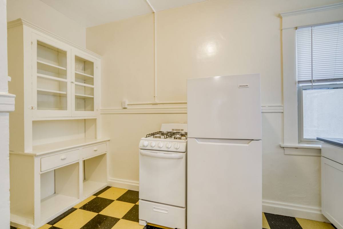 Apartment for rent at 1124 SW Columbia St, Portland, OR 97201