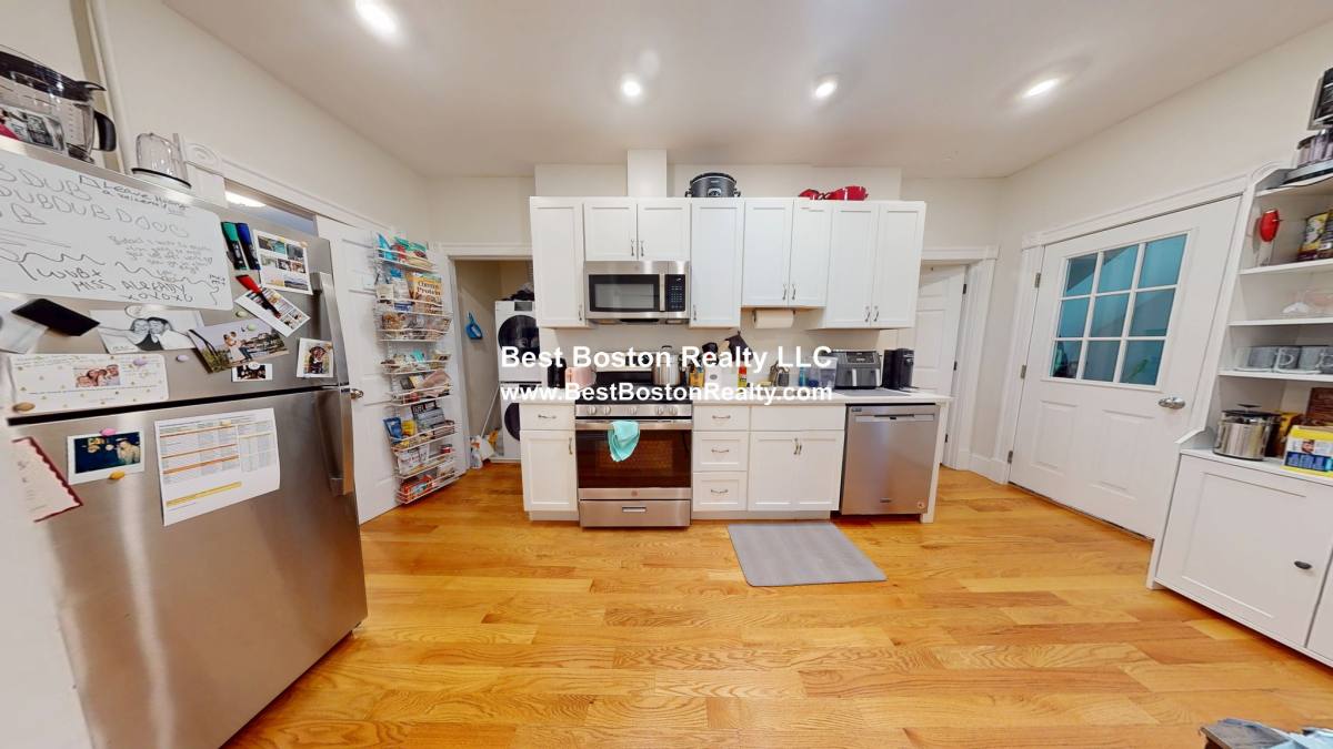 House for rent at 317 Hurley St #1, Cambridge, MA 02141