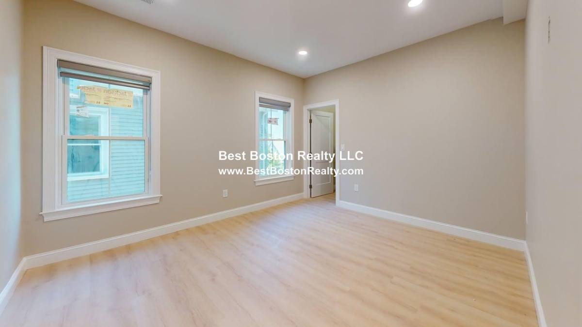Apartment for rent at 231 Highland Ave #2, Somerville, MA 02143