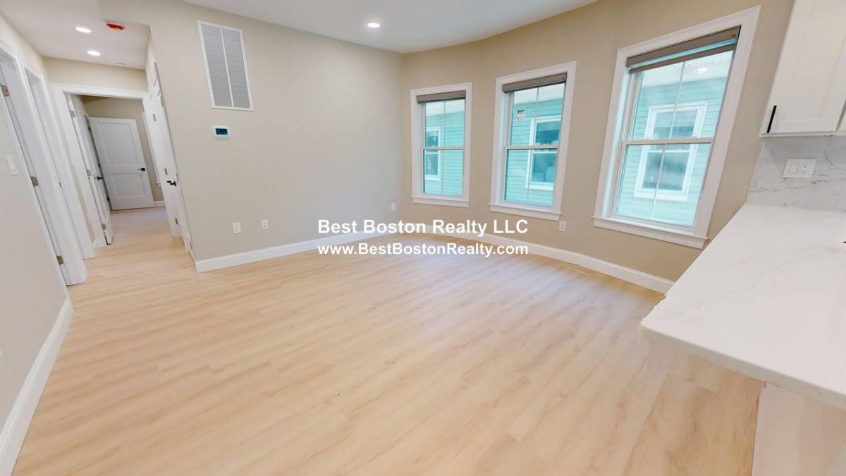 Apartment for rent at 231 Highland Ave #2, Somerville, MA 02143