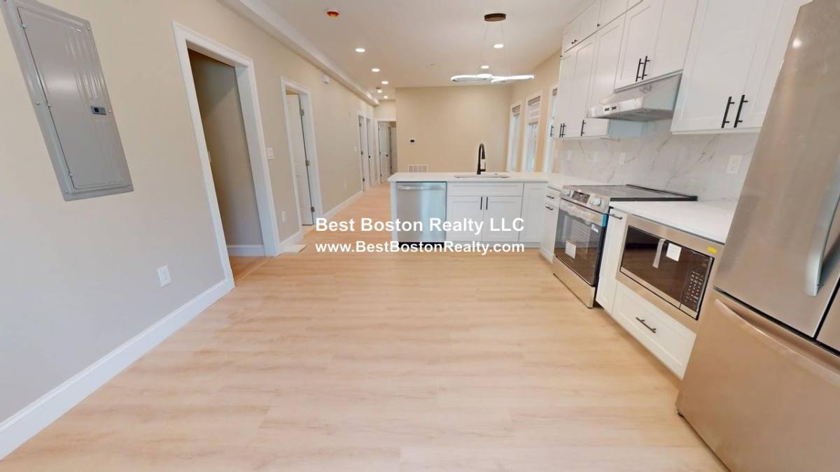 Apartment for rent at 231 Highland Ave #1, Somerville, MA 02143