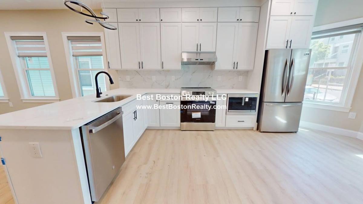 Apartment for rent at 231 Highland Ave #1, Somerville, MA 02143