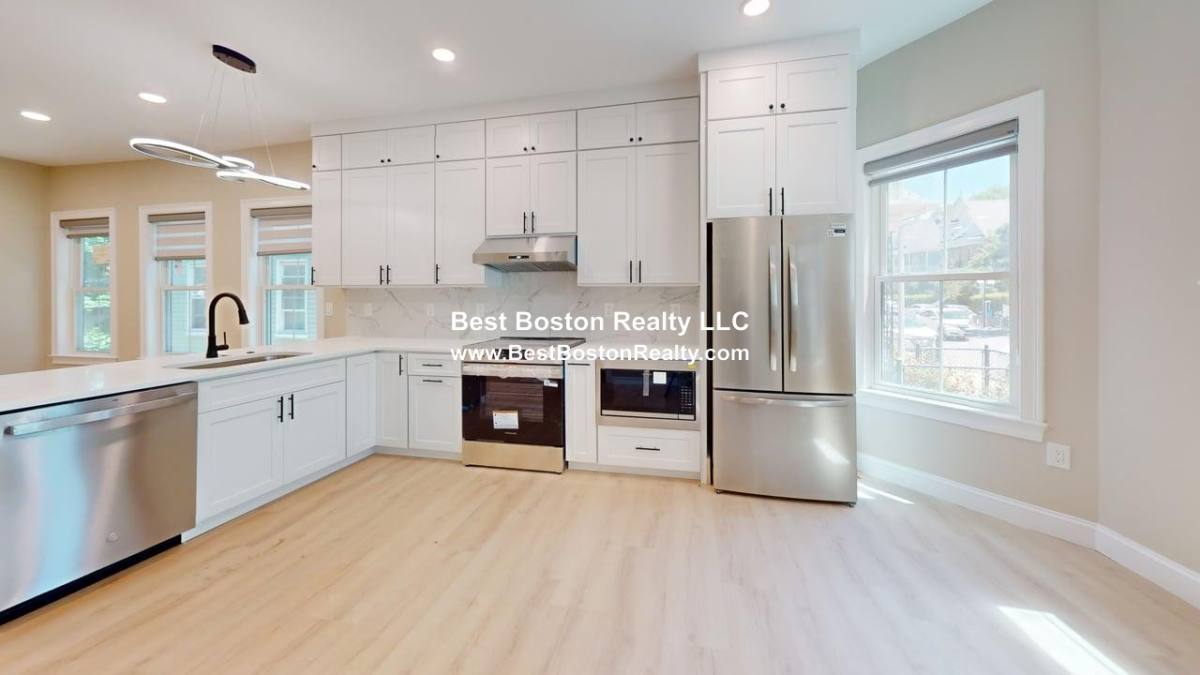 Apartment for rent at 231 Highland Ave #1, Somerville, MA 02143