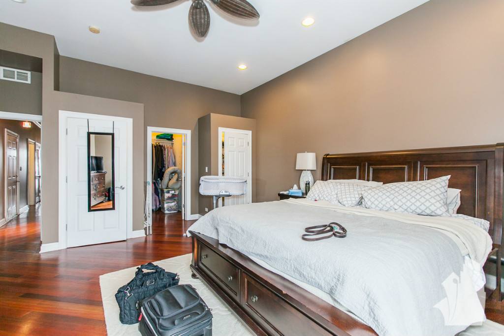 Condo for rent at 1357 W Grand Ave #4, Chicago, IL 60642