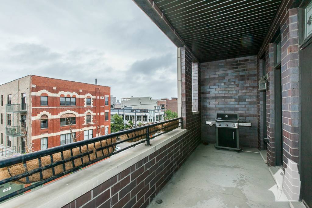 Condo for rent at 1357 W Grand Ave #4, Chicago, IL 60642