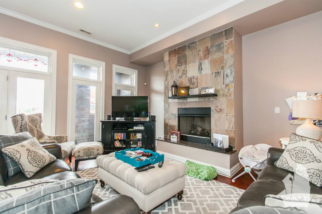 Condo for rent at 1357 W Grand Ave #4, Chicago, IL 60642