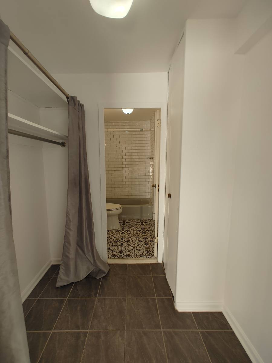Apartment for rent at 5701 N Sheridan Rd #22O, Chicago, IL 60660