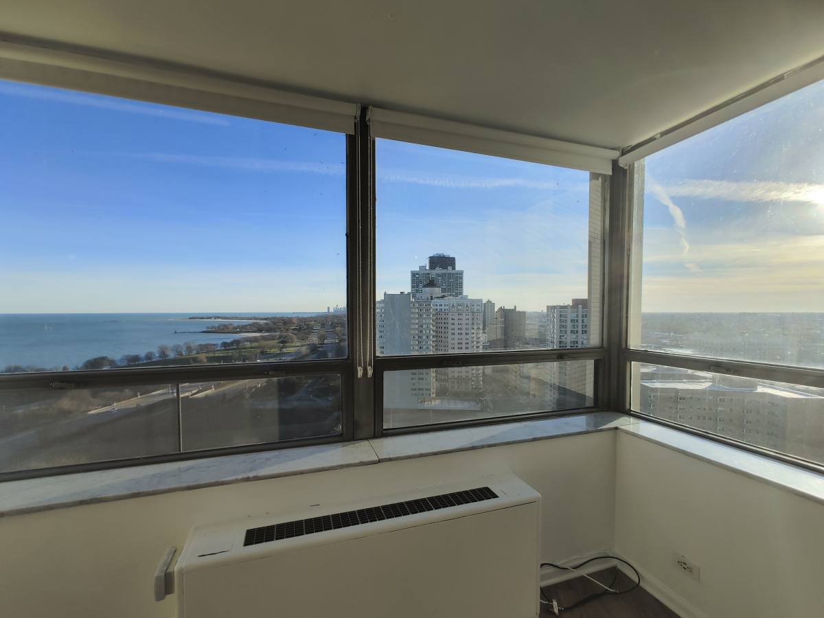 Apartment for rent at 5701 N Sheridan Rd #22O, Chicago, IL 60660