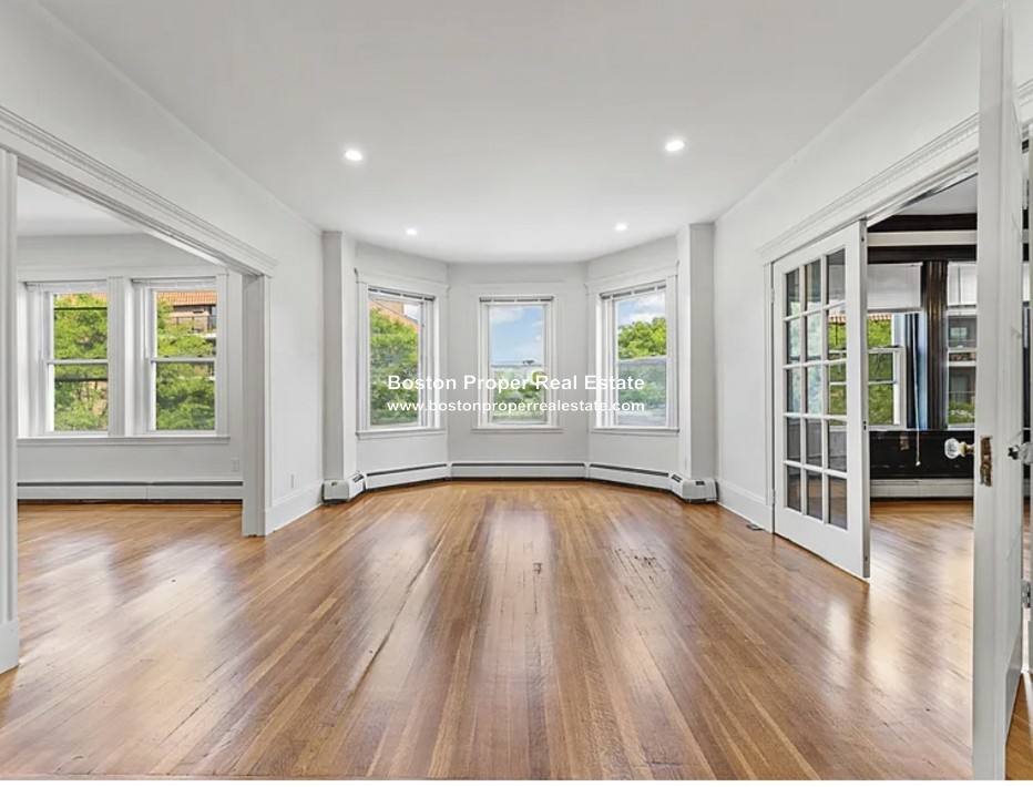 Apartment for rent at 134 Pleasant St #3, Brookline, MA 02446