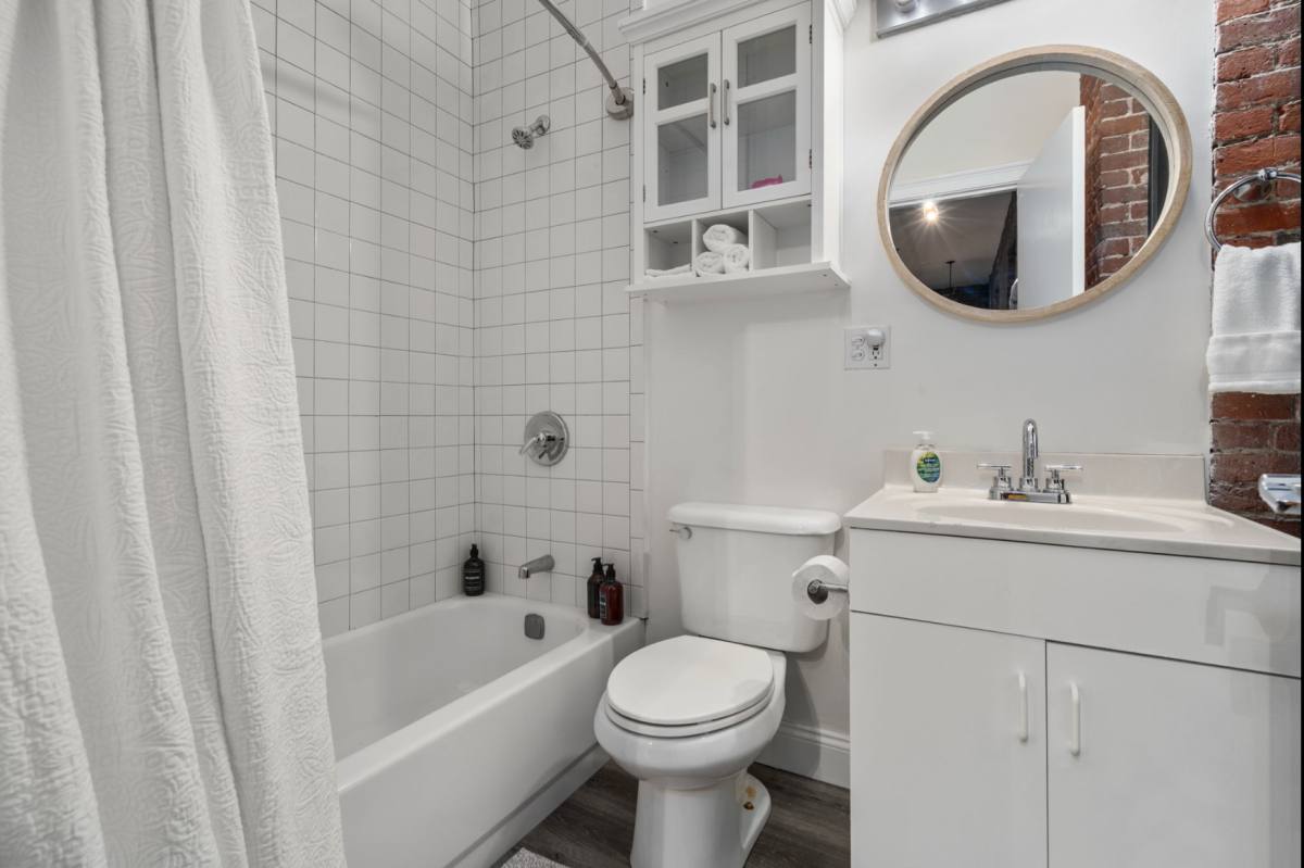 Apartment for rent at 19 Stanhope St #1A, Boston, MA 02116