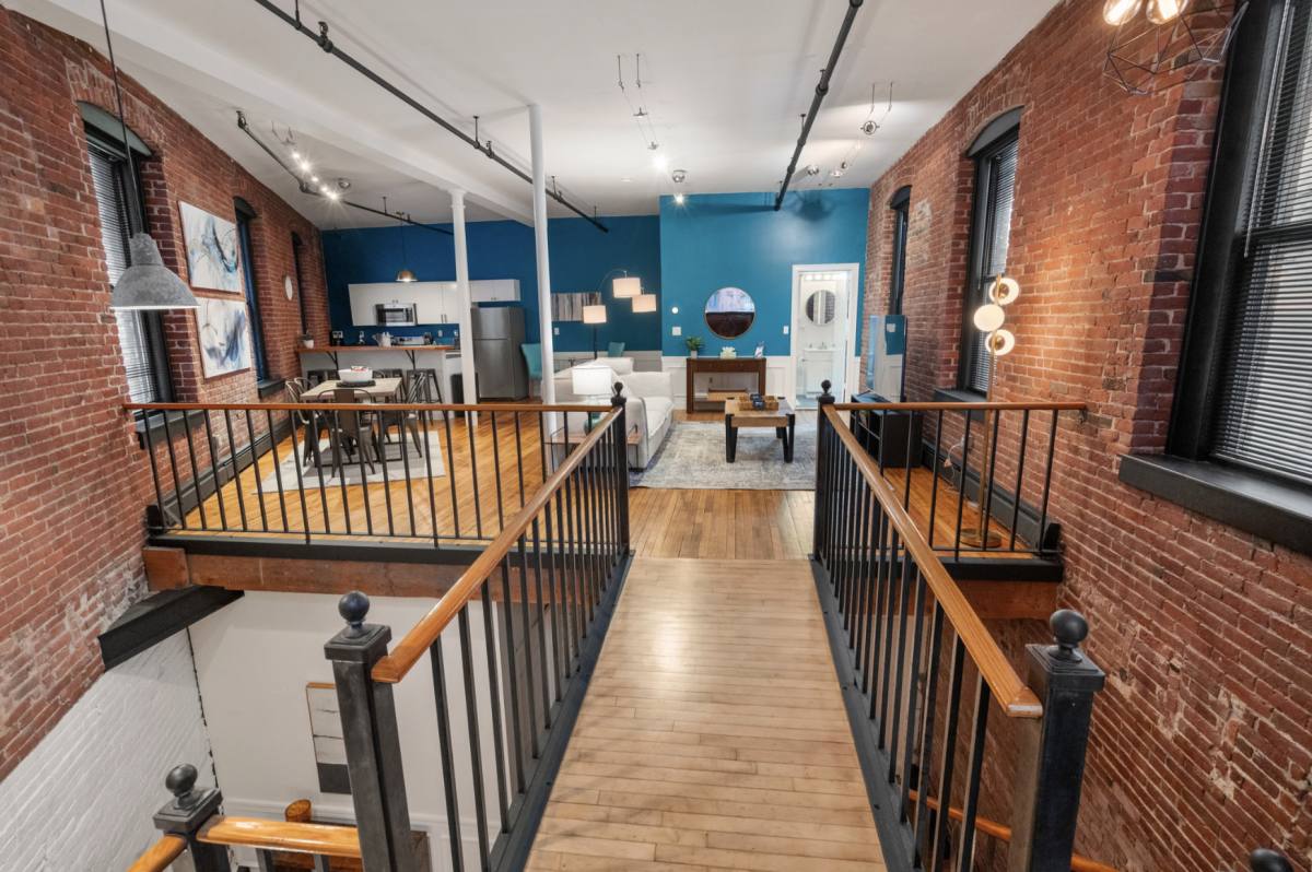 Apartment for rent at 19 Stanhope St #1A, Boston, MA 02116