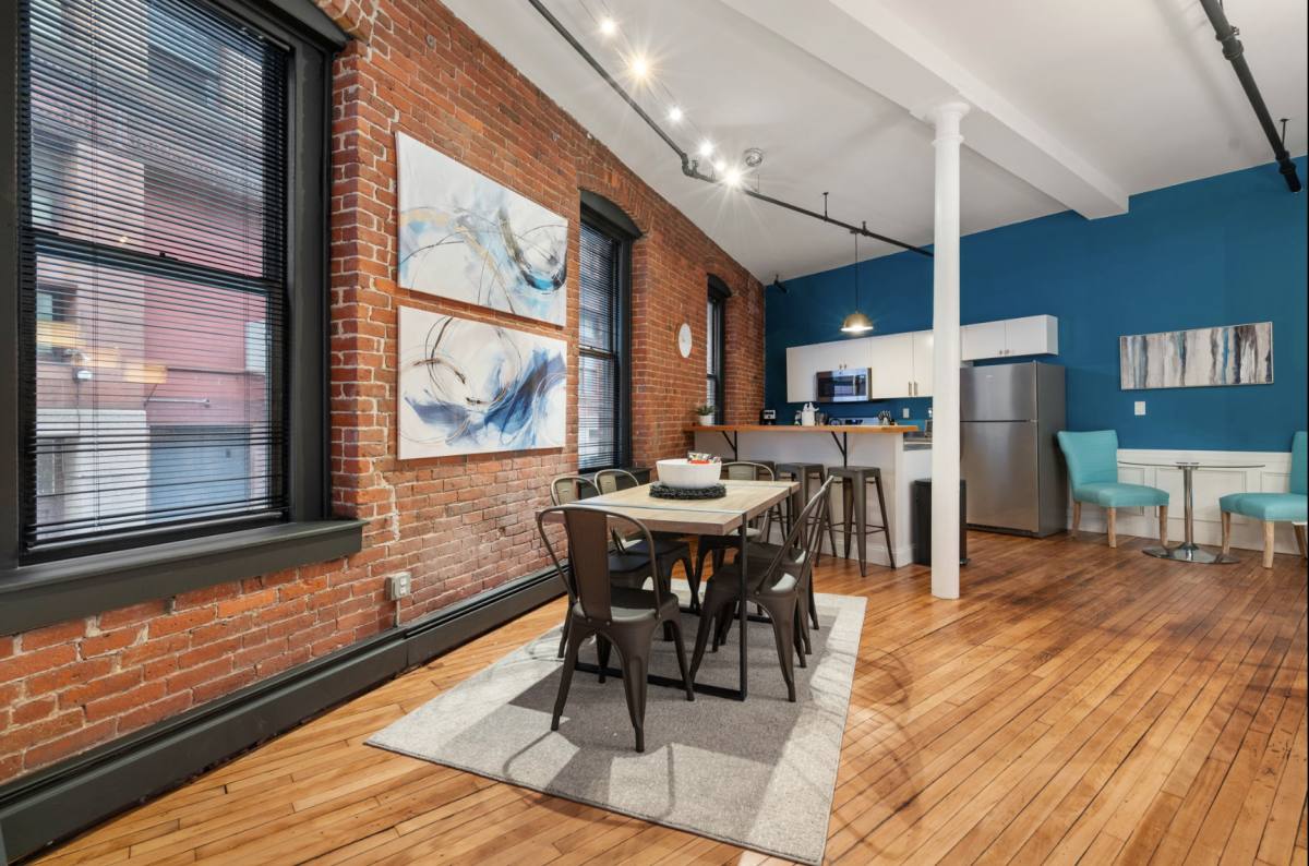 Apartment for rent at 19 Stanhope St #1A, Boston, MA 02116