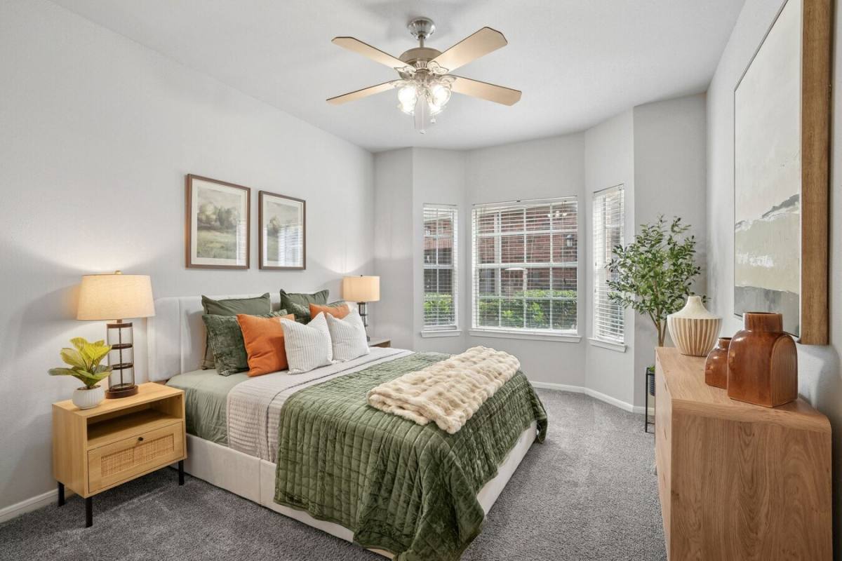 Apartment for rent at 3133 Buffalo Speedway #INV1, Houston, TX 77098