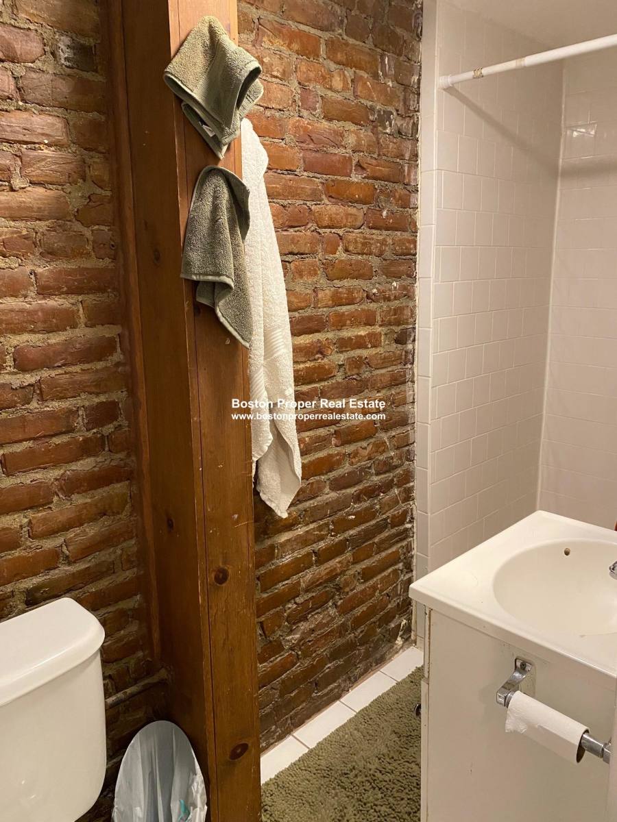 Apartment for rent at 109A Dartmouth #21, Boston, MA 02116