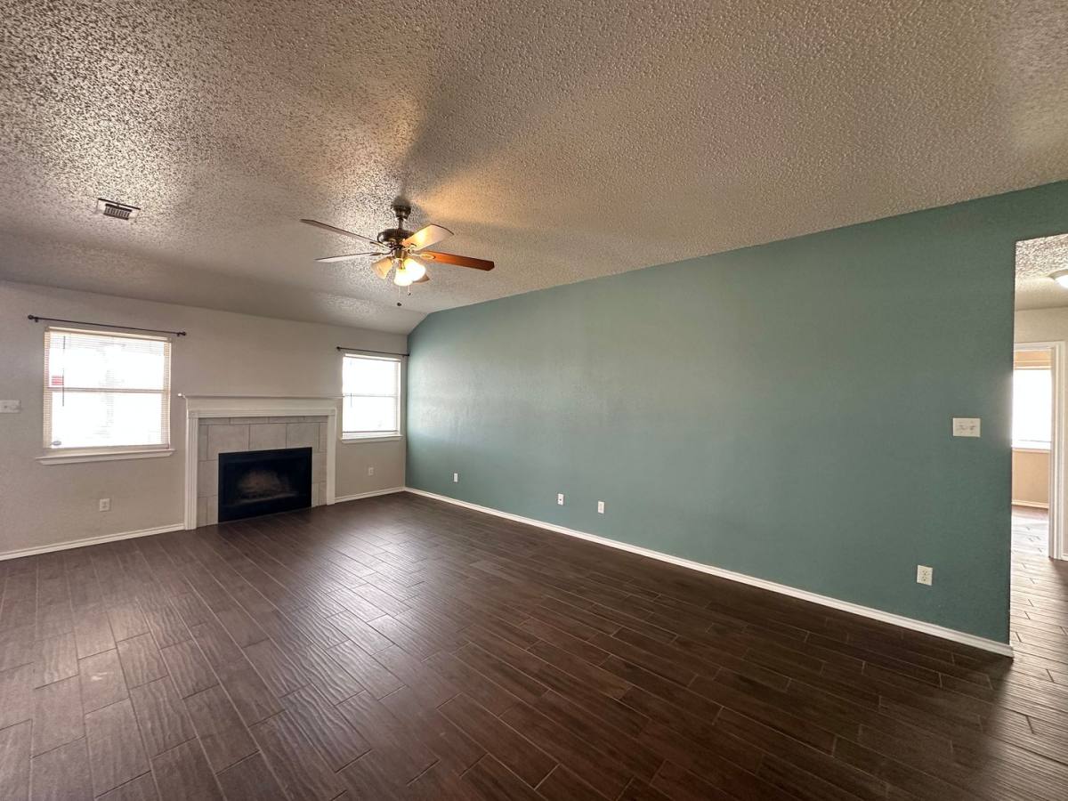 House for rent at 1910 Michele Dr, Killeen, TX 76542