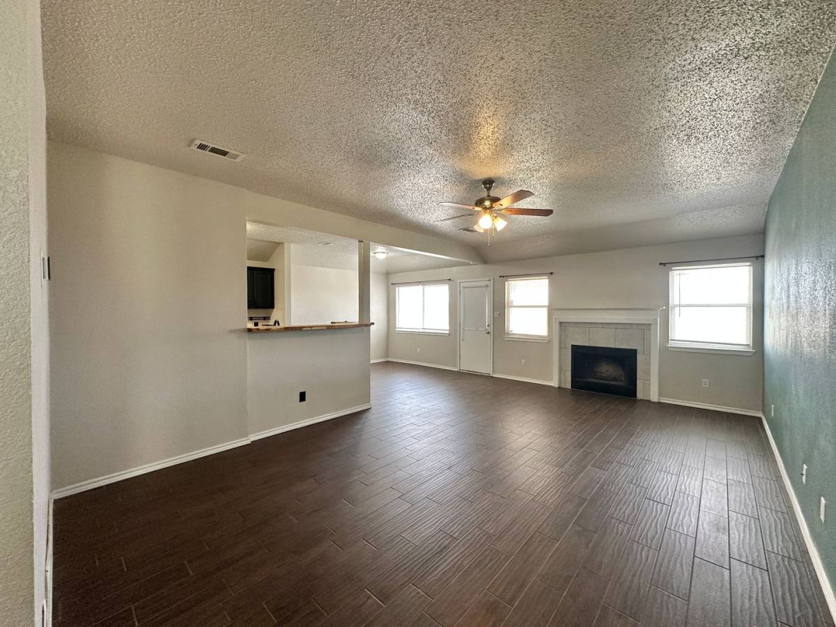 House for rent at 1910 Michele Dr, Killeen, TX 76542