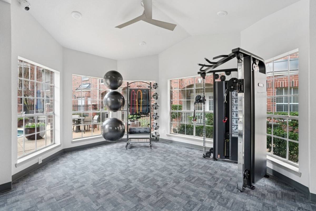 Apartment for rent at 3133 Buffalo Speedway #INV2, Houston, TX 77098
