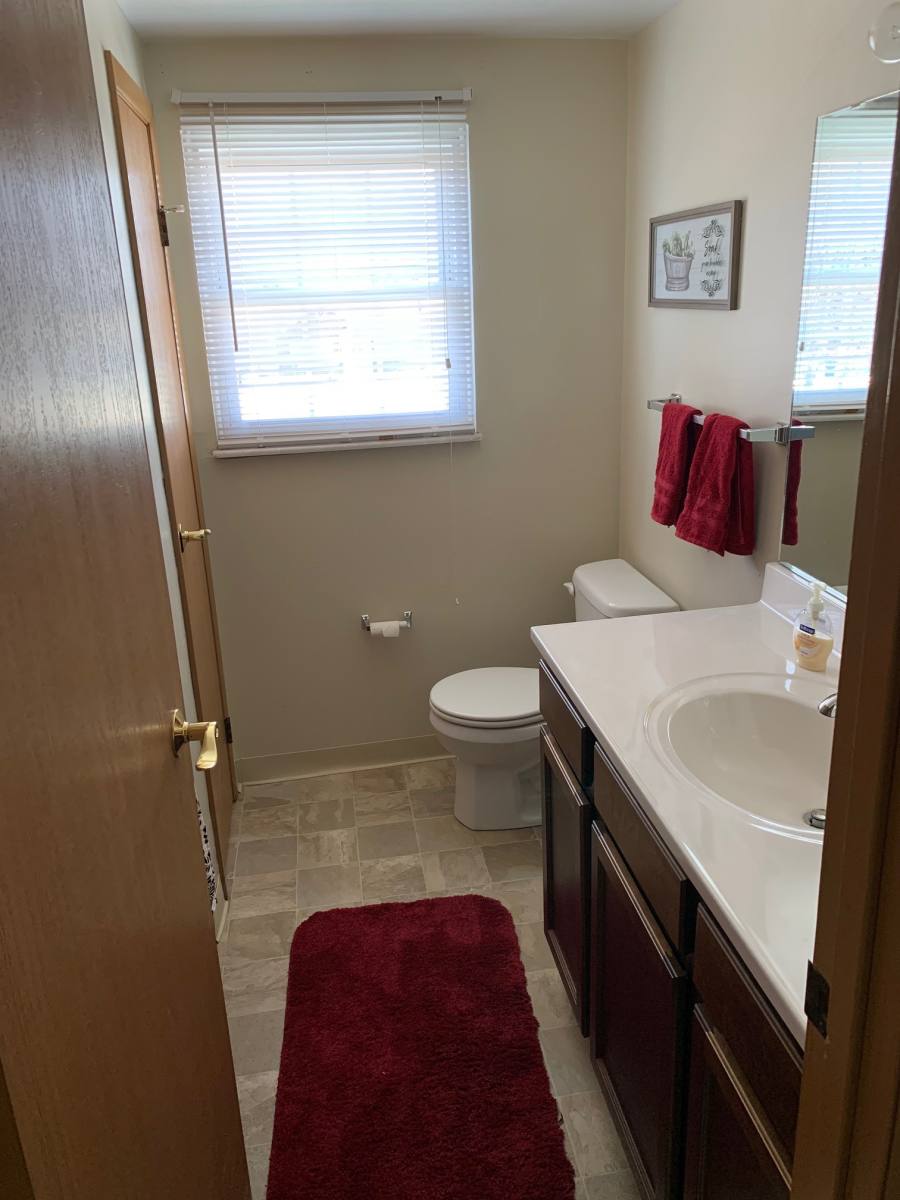 Townhouse for rent at 1832 First St, Massillon, OH 44646