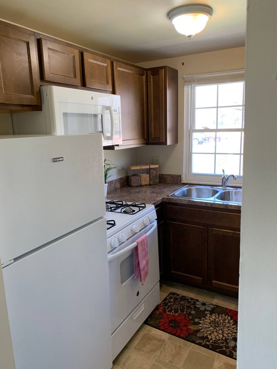 Townhouse for rent at 1832 First St, Massillon, OH 44646