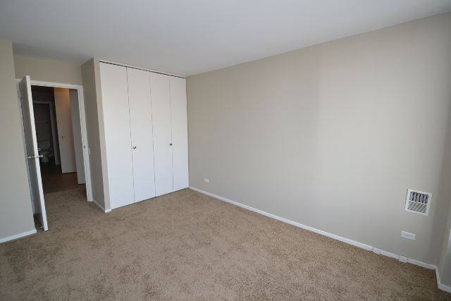 Apartment for rent at 4334 Hazel #D8111, Chicago, IL 60613