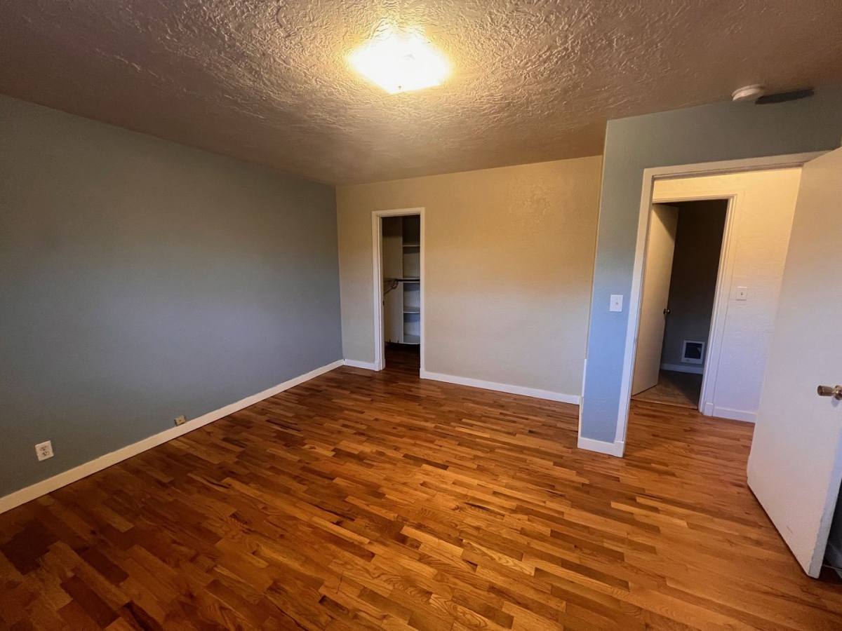 Townhouse for rent at 913 NE Franklin Ave, Bend, OR 97701