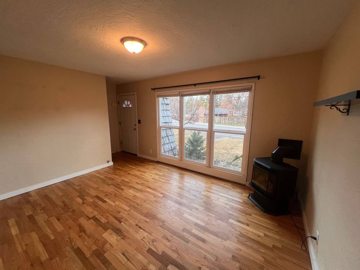Townhouse for rent at 913 NE Franklin Ave, Bend, OR 97701