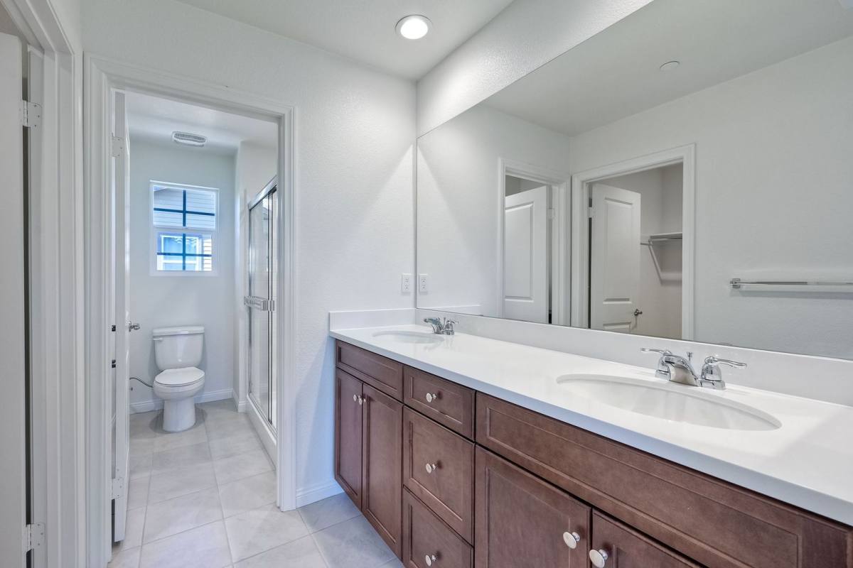Townhouse for rent at 295 Mission Villas Rd, San Marcos, CA 92069