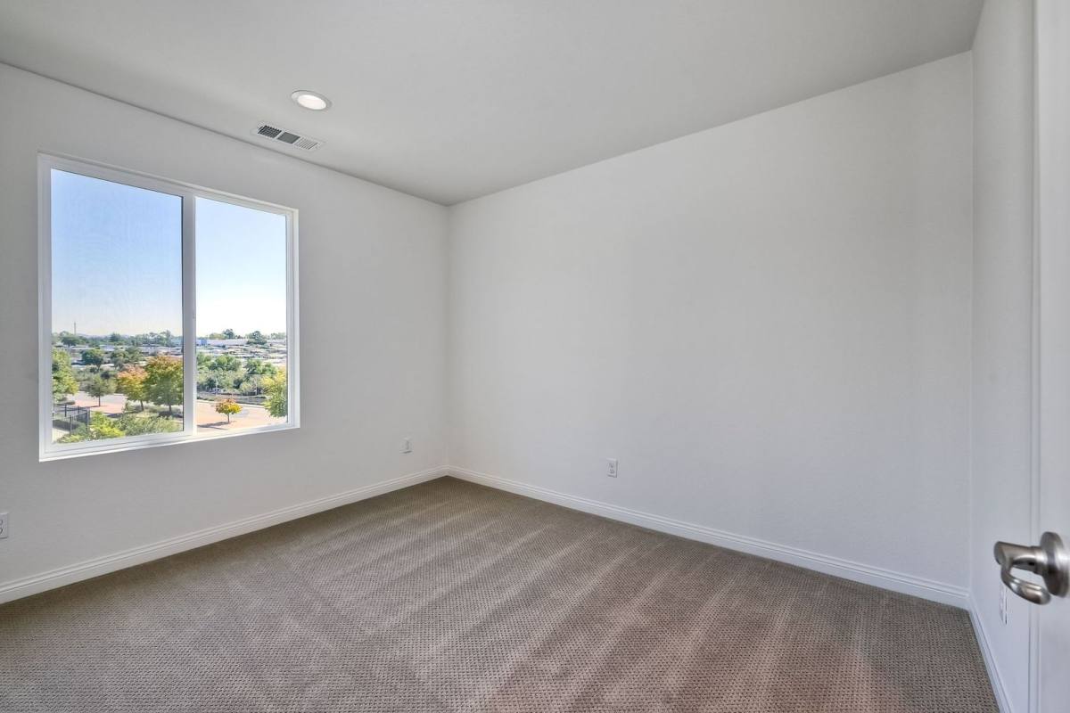 Townhouse for rent at 295 Mission Villas Rd, San Marcos, CA 92069