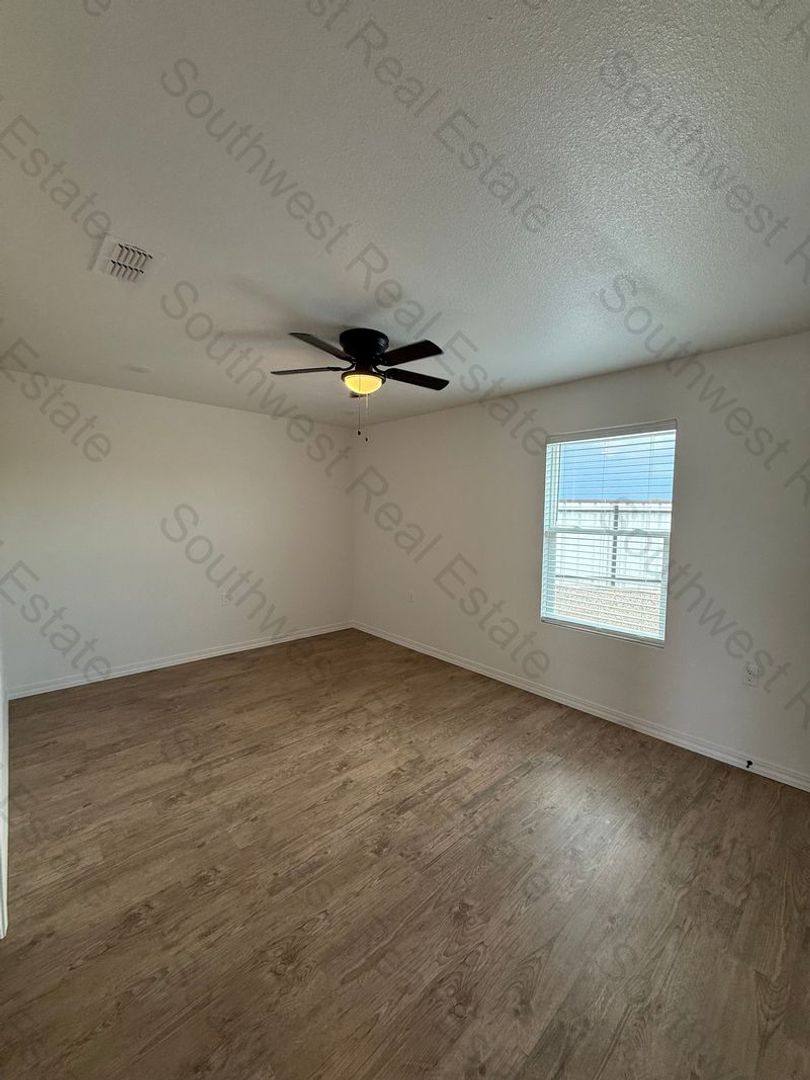 Apartment for rent at 1325 Mission, Clovis, NM 88101