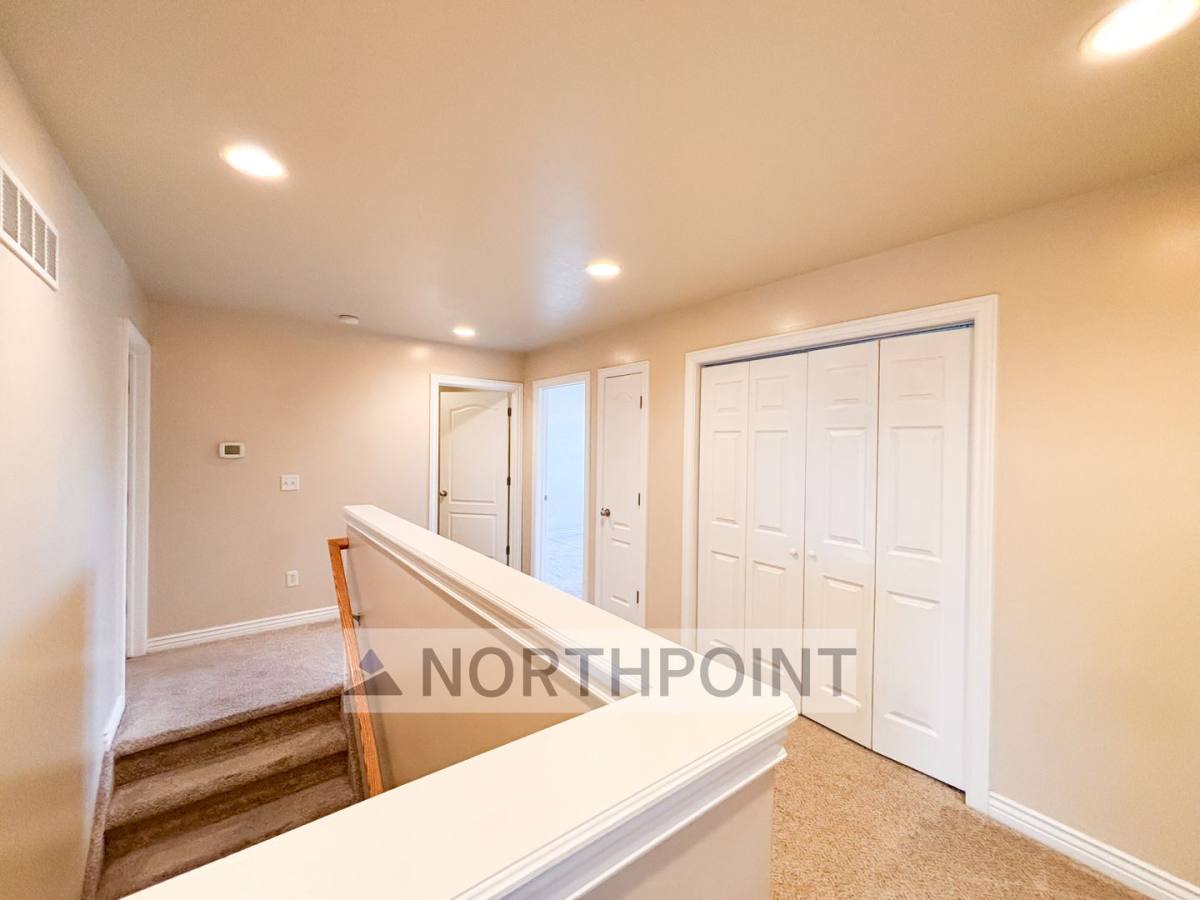 Townhouse for rent at 3117 W 450 N, Clearfield, UT 84015