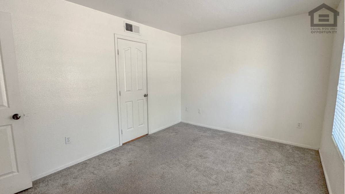Townhouse for rent at 2401 E Rio Salado Parkway, Tempe, AZ 85288