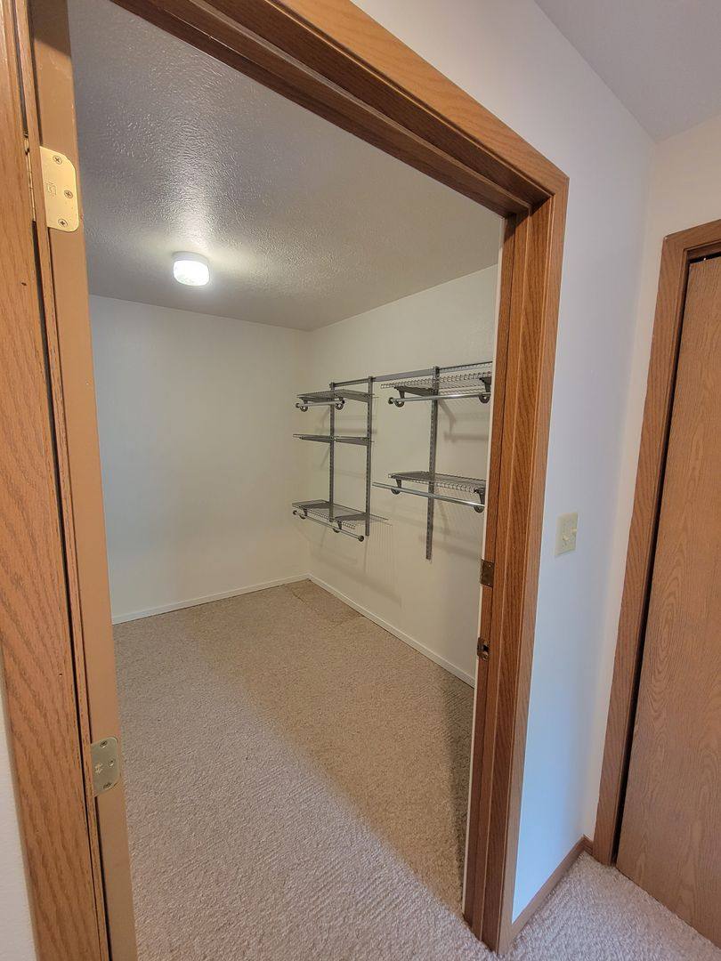 Townhouse for rent at 435 Spokane Ave, Newport, WA 99156