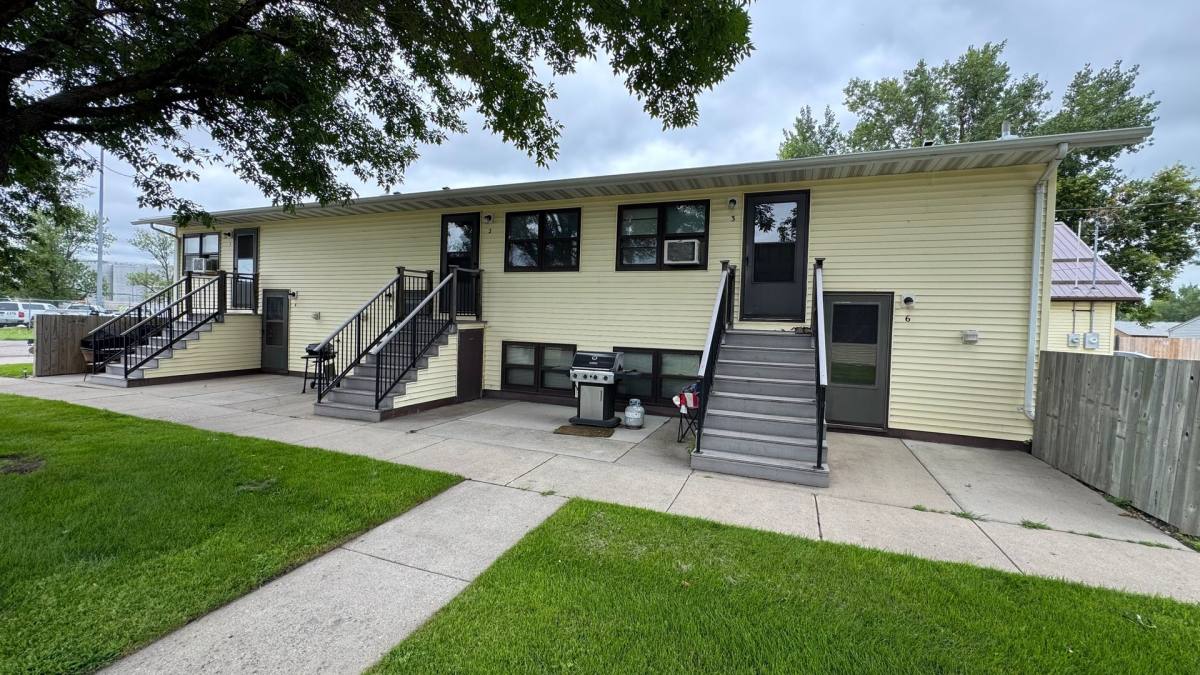 Apartment for rent at 1710 N 7th St, Grand Forks, ND 58201