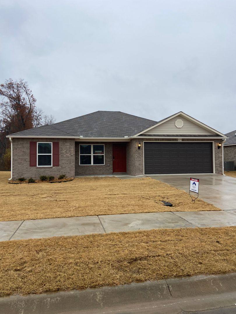 House for rent at 1670 Ryder St, Conway, AR 72032