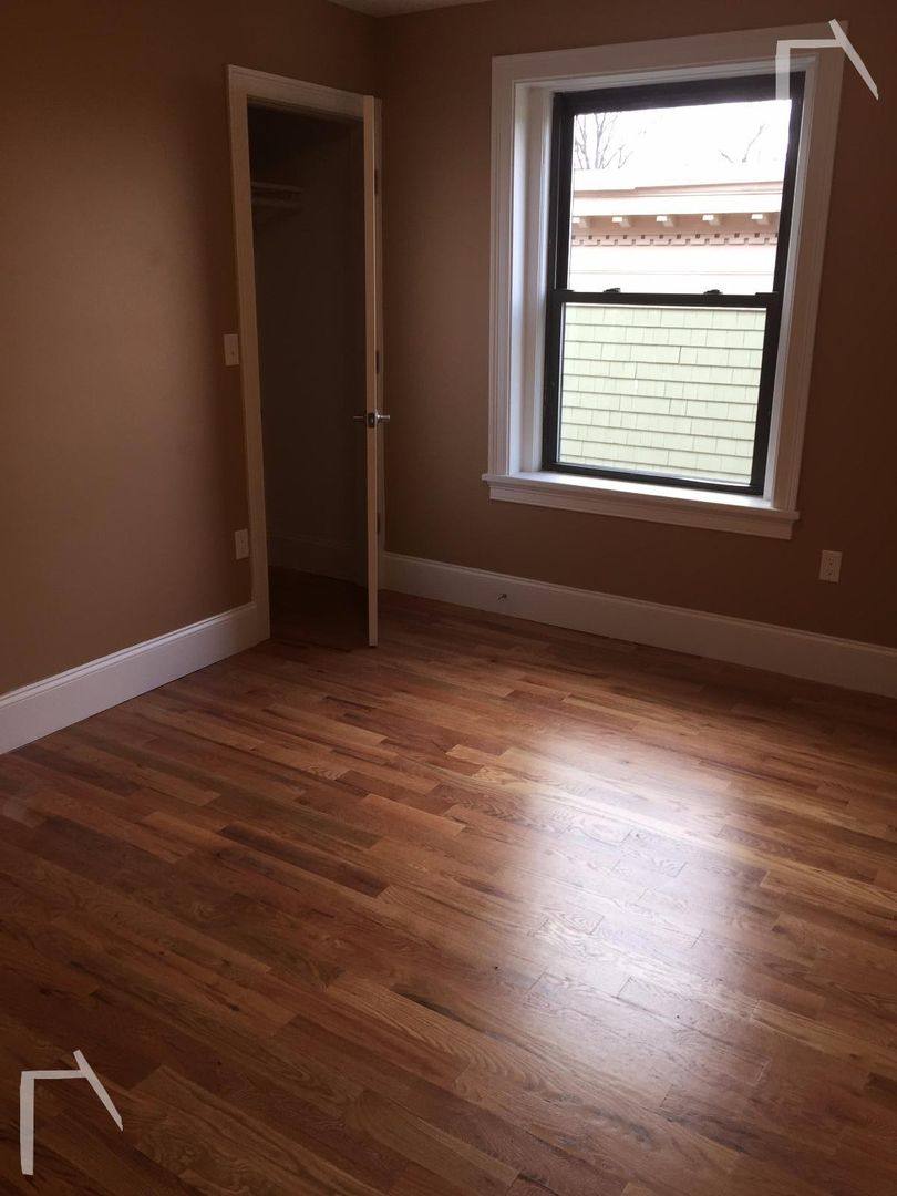 Apartment for rent at 32 Linden St #6, Brookline, MA 02445