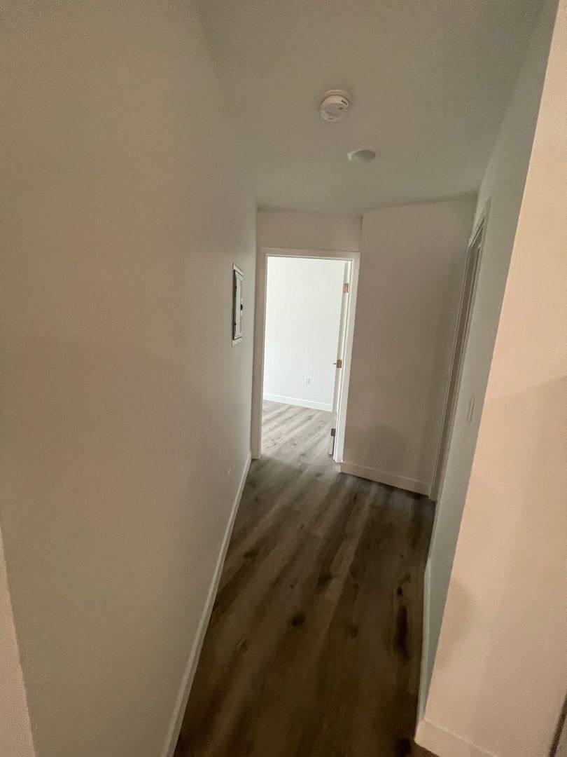 Apartment for rent at 966 N Mariposa Ave, Los Angeles, CA 90029