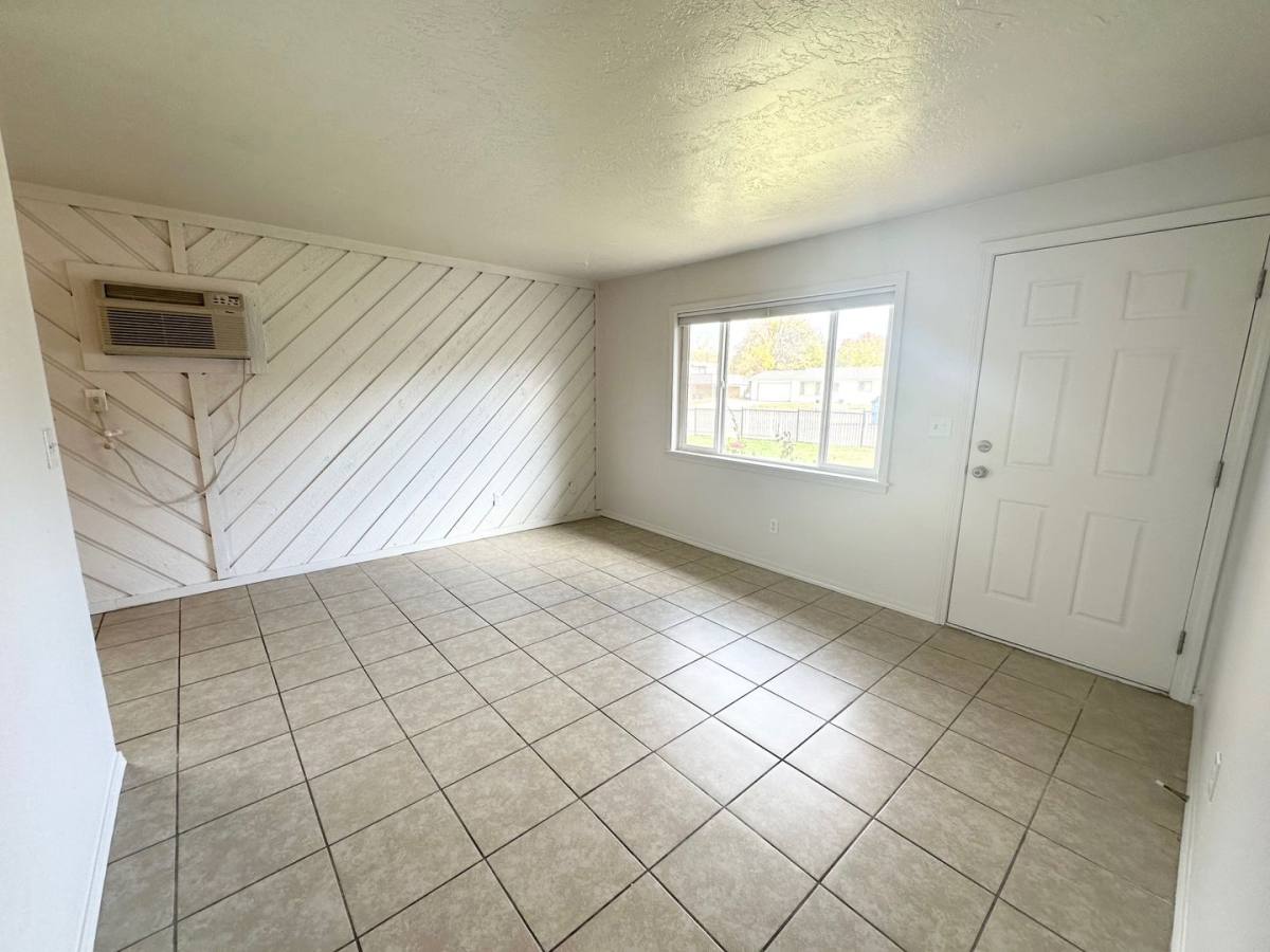 Apartment for rent at 207 Indiana Ave, Caldwell, ID 83605