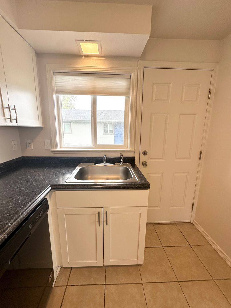 Apartment for rent at 207 Indiana Ave, Caldwell, ID 83605