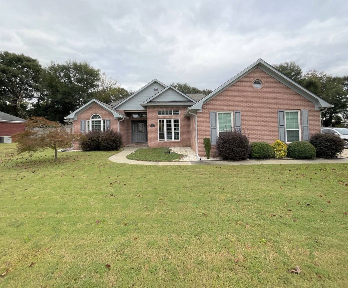 House for rent at 9 Stratford Lane #1, Enterprise, AL 36330