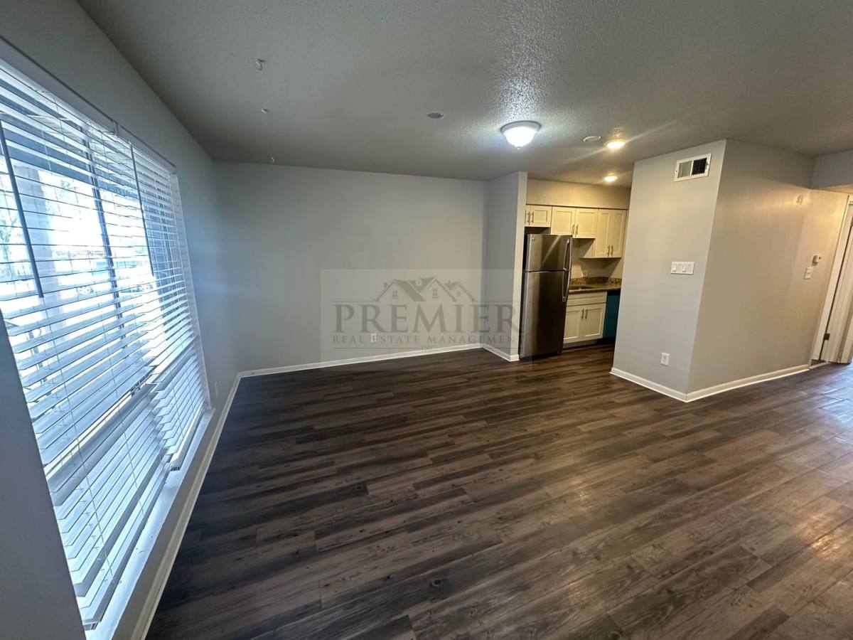 Apartment for rent at 6009 Barton Dr, Shawnee, KS 66203