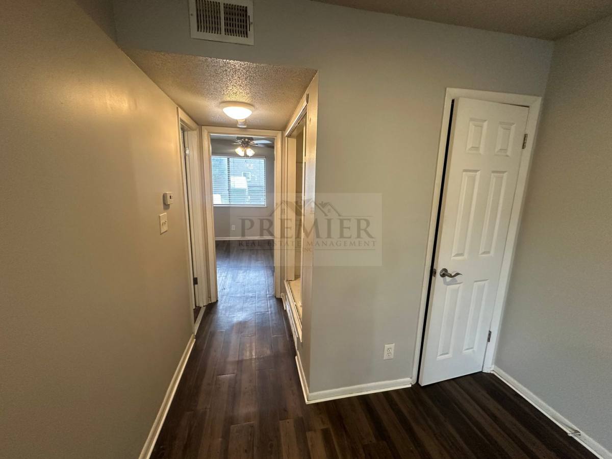 Apartment for rent at 6009 Barton Dr, Shawnee, KS 66203