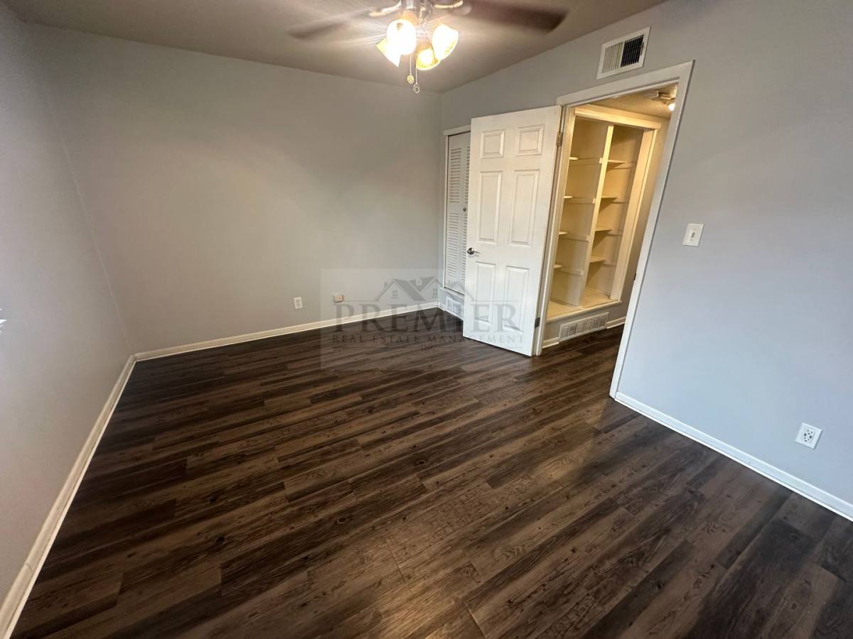 Apartment for rent at 6009 Barton Dr, Shawnee, KS 66203