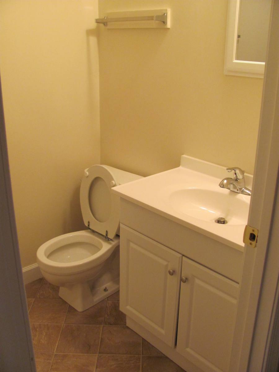 Apartment for rent at 85 N High St, Harrisonburg, VA 22802