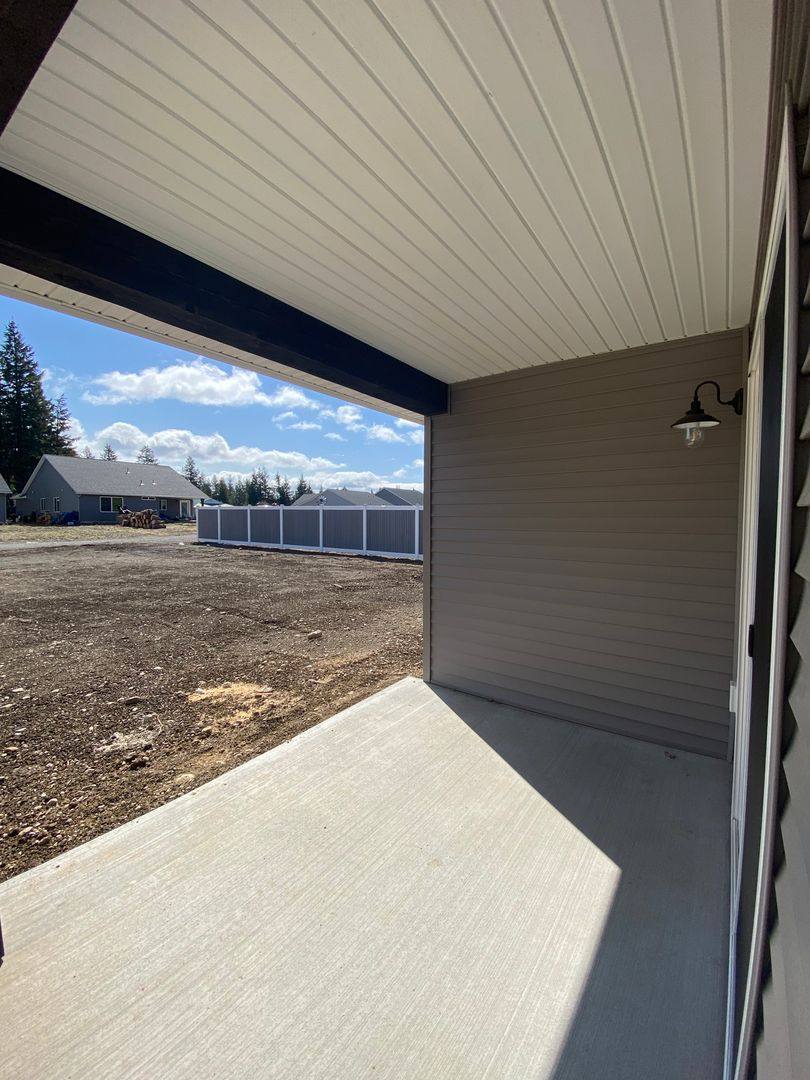 House for rent at 31828 N 8th Ave, Spirit Lake, ID 83869