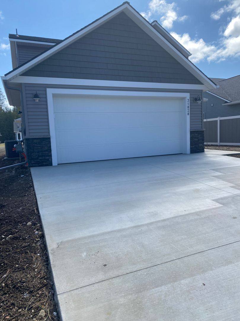 House for rent at 31828 N 8th Ave, Spirit Lake, ID 83869
