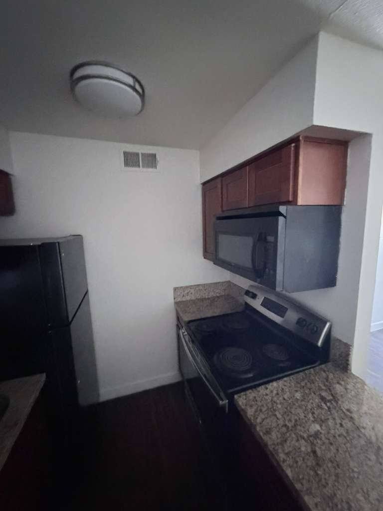 Apartment for rent at 777 W Campbell Ave, Phoenix, AZ 85013