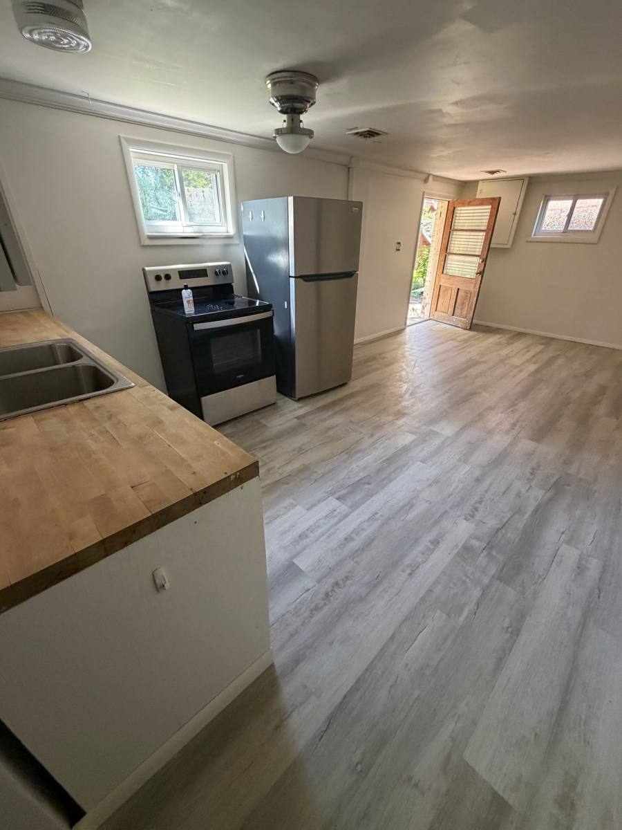Apartment for rent at 603 Locust Ave #B, Charlottesville, VA 22902