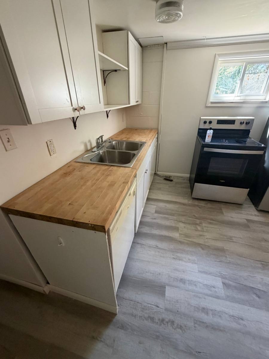 Apartment for rent at 603 Locust Ave #B, Charlottesville, VA 22902