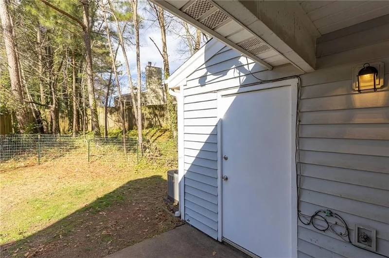 Townhouse for rent at 2007 Jebs Court NW, Kennesaw, GA 30144