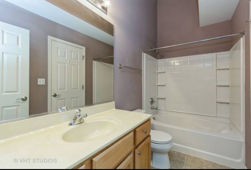Townhouse for rent at 1236 Derry Lane, Hampshire, IL 60140